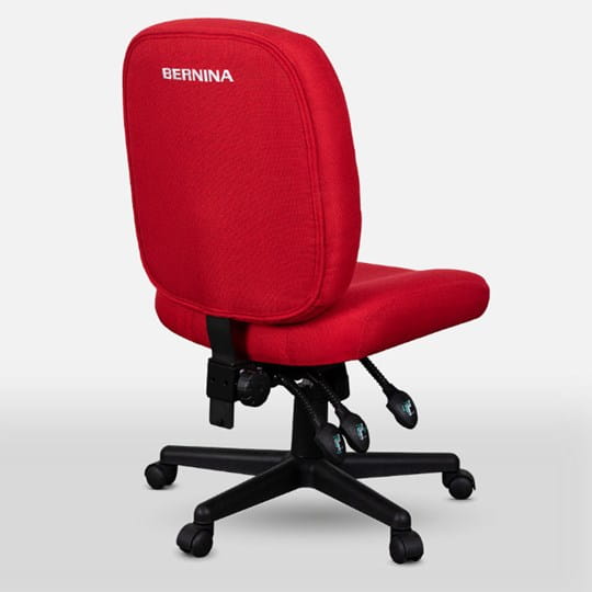 Chaise rouge BERNINA