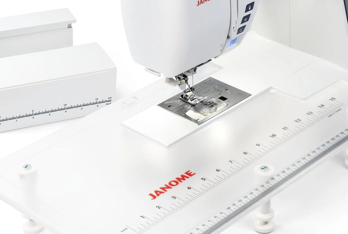 Janome Skyline S5 AE
