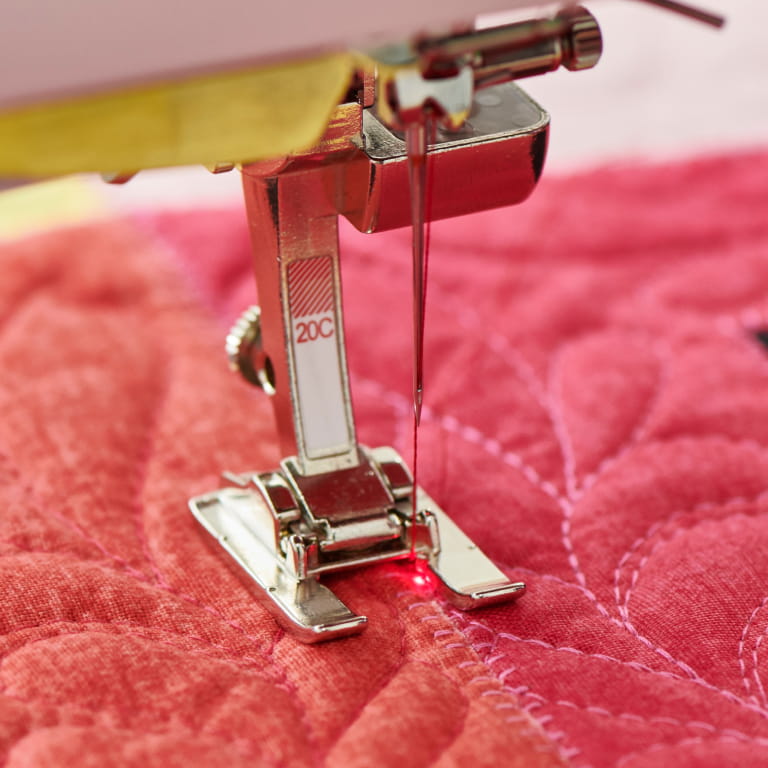 BERNINA 790 E ULTRA machine à coudre et à broder