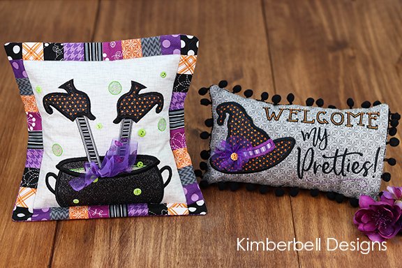 Coussin Sept-Dec "Bench Buddies: Sept, Oct, Nov, Dec" / CD Broderie