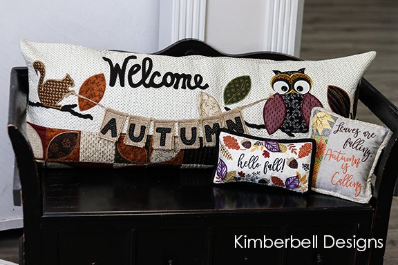Coussin Sept-Dec "Bench Buddies: Sept, Oct, Nov, Dec" / CD Broderie
