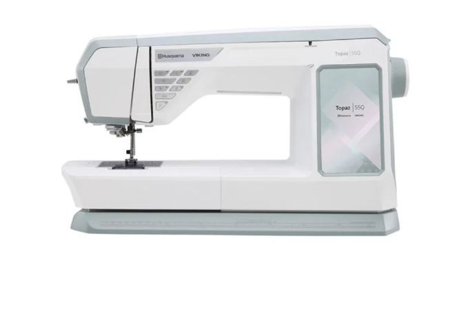 Machine à coudre et à broder HUSQVARNA® VIKING® DESIGNER TOPAZ™ 55Q