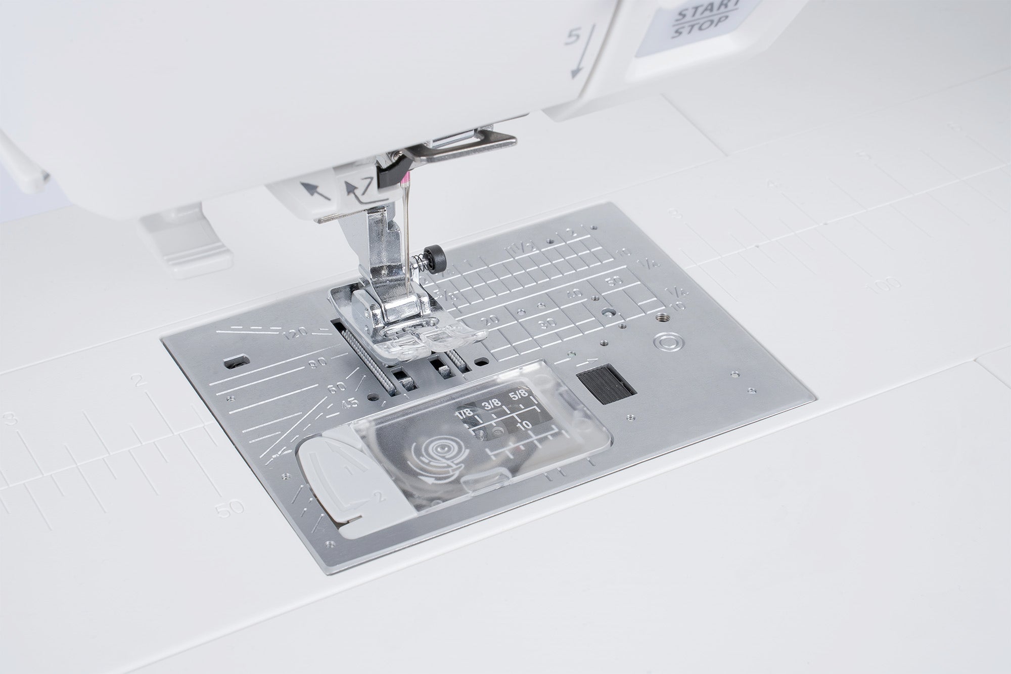 Machine à Coudre Janome Skyline S7 AE – Édition Anniversaire