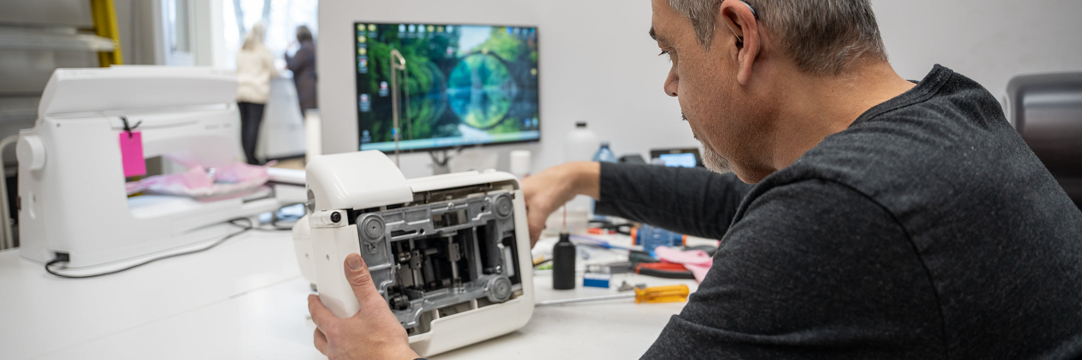 Réparateur de machines à coudre chez Excelle Machine à coudre