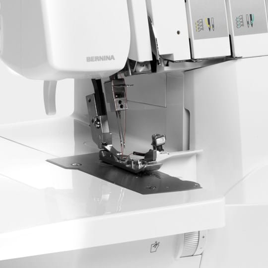 BERNINA L460 surjeteuse